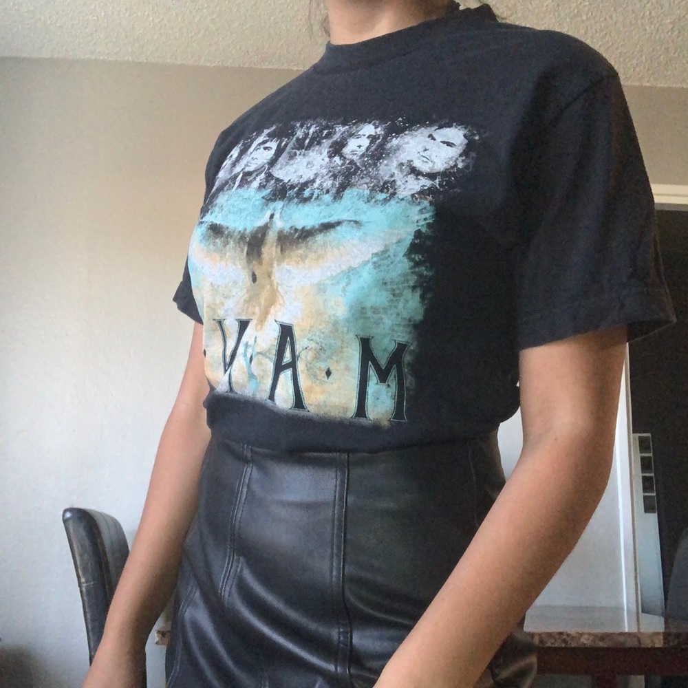 Mana T-shirt